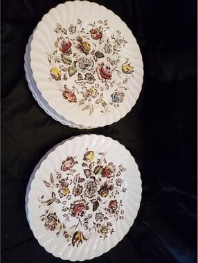 Johnson Brothers Staffordshire Bouquet Dinner Plate 9 3/4" $12 Each